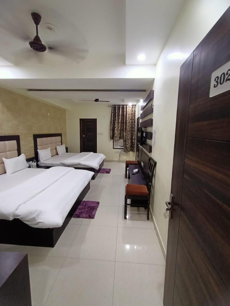 Mng Hotel Heritage Villa Kanpur Buitenkant foto