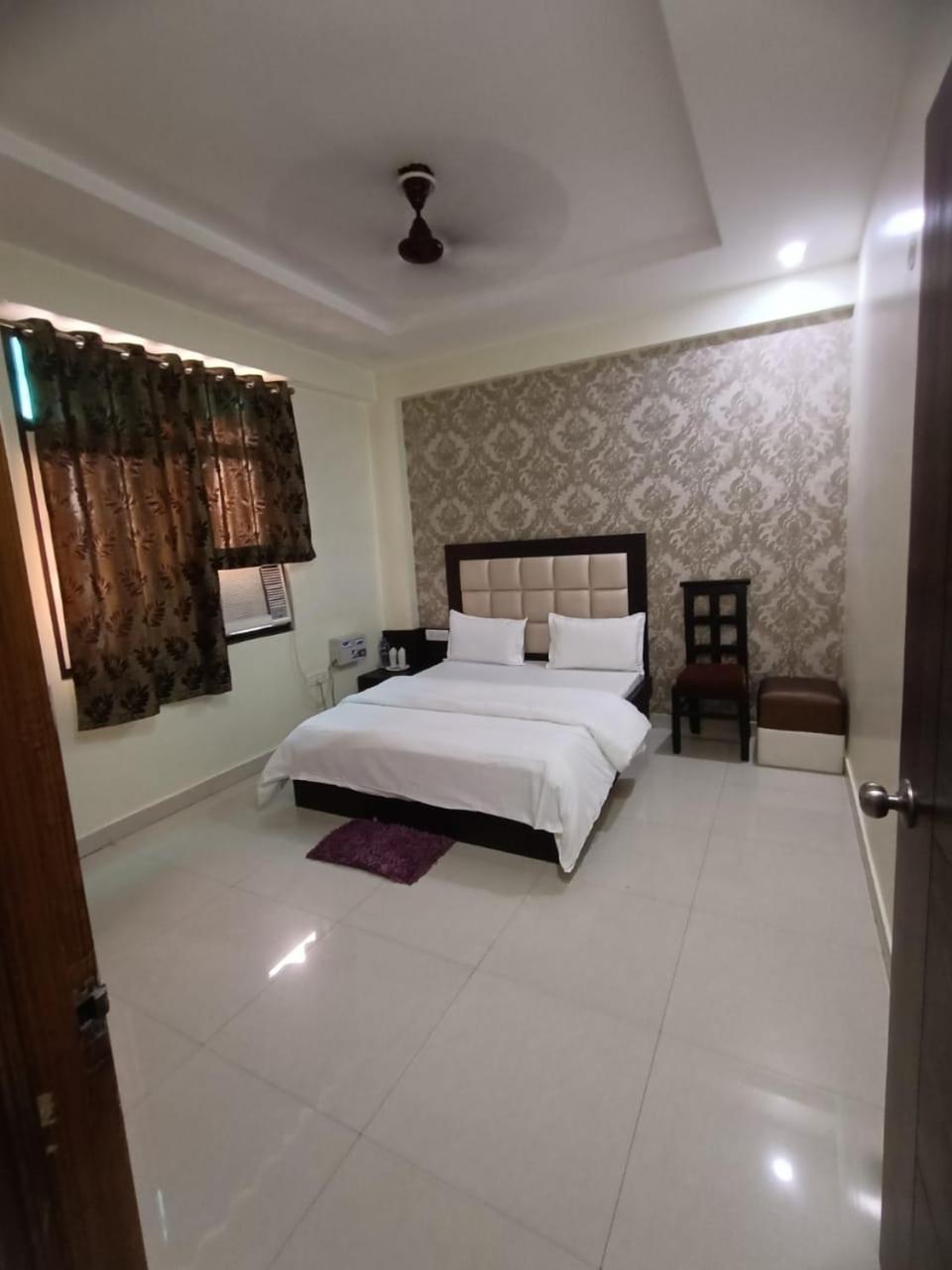 Mng Hotel Heritage Villa Kanpur Buitenkant foto