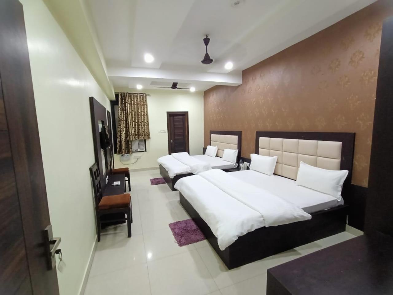 Mng Hotel Heritage Villa Kanpur Buitenkant foto