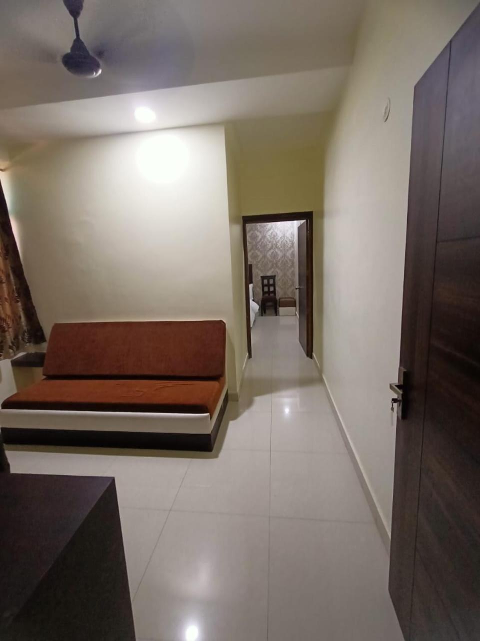Mng Hotel Heritage Villa Kanpur Buitenkant foto